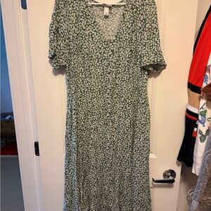 Ava & Viv Green Floral Maxi Dress